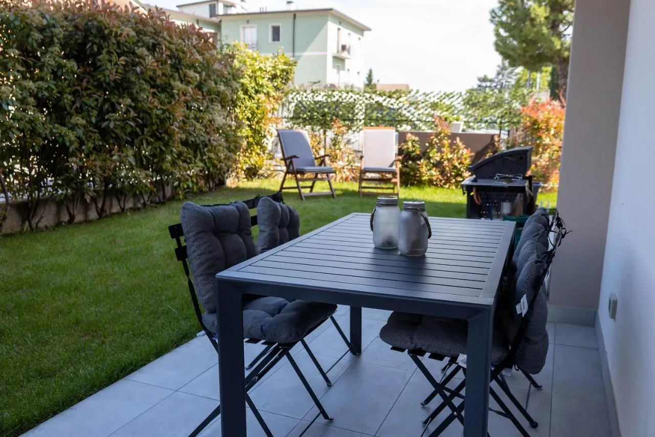 Estate Apartment Desenzano del Garda