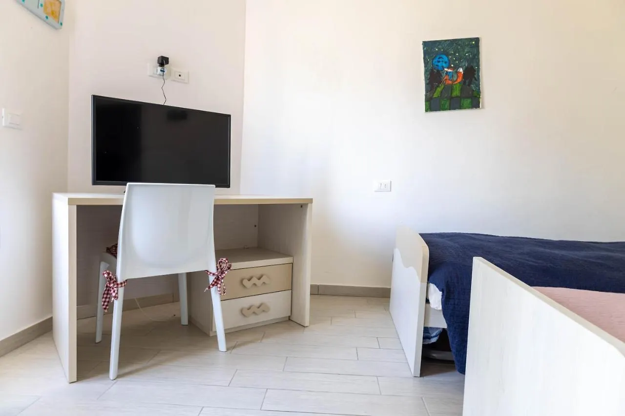 Estate Apartment Desenzano del Garda 0*,