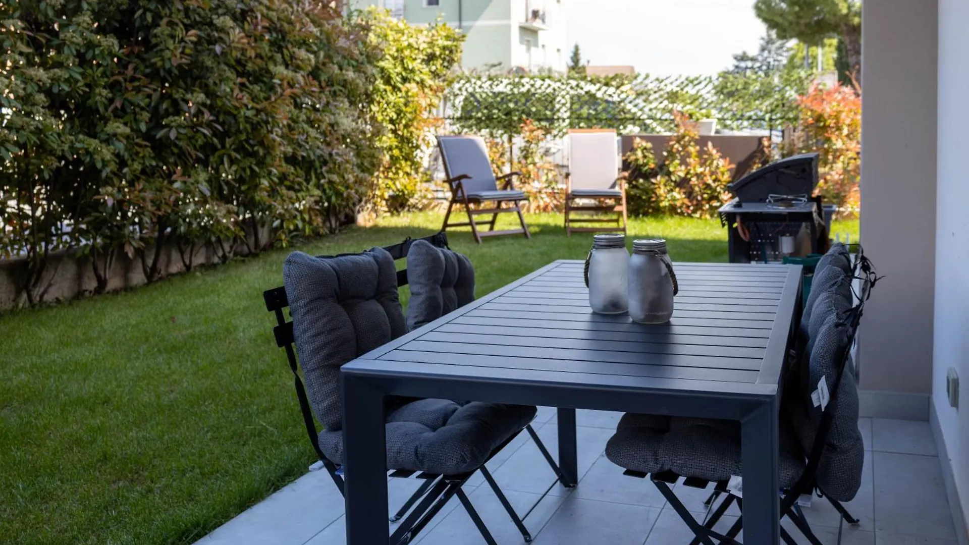 Estate Apartment Desenzano del Garda