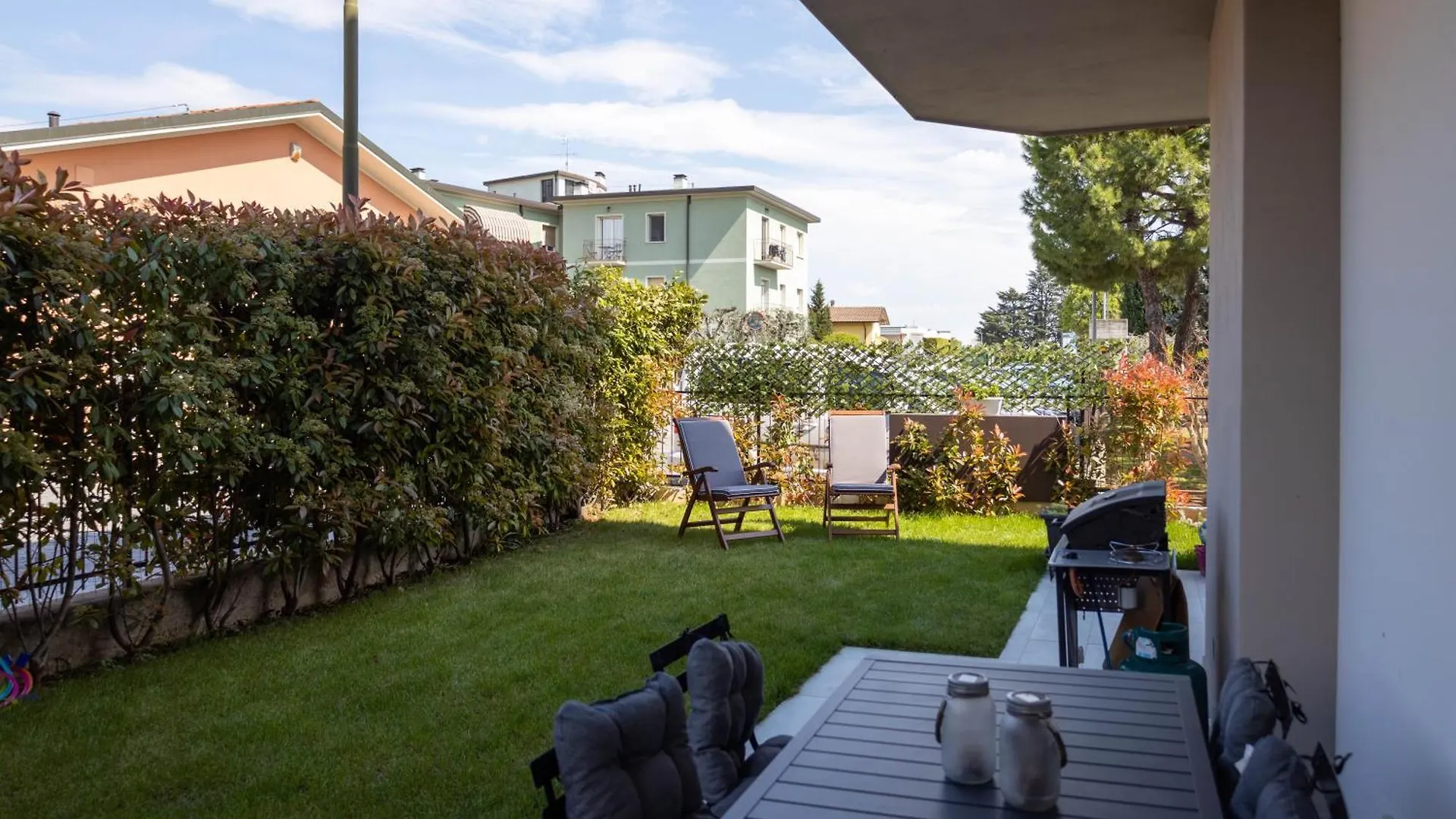 Estate Apartment Desenzano del Garda